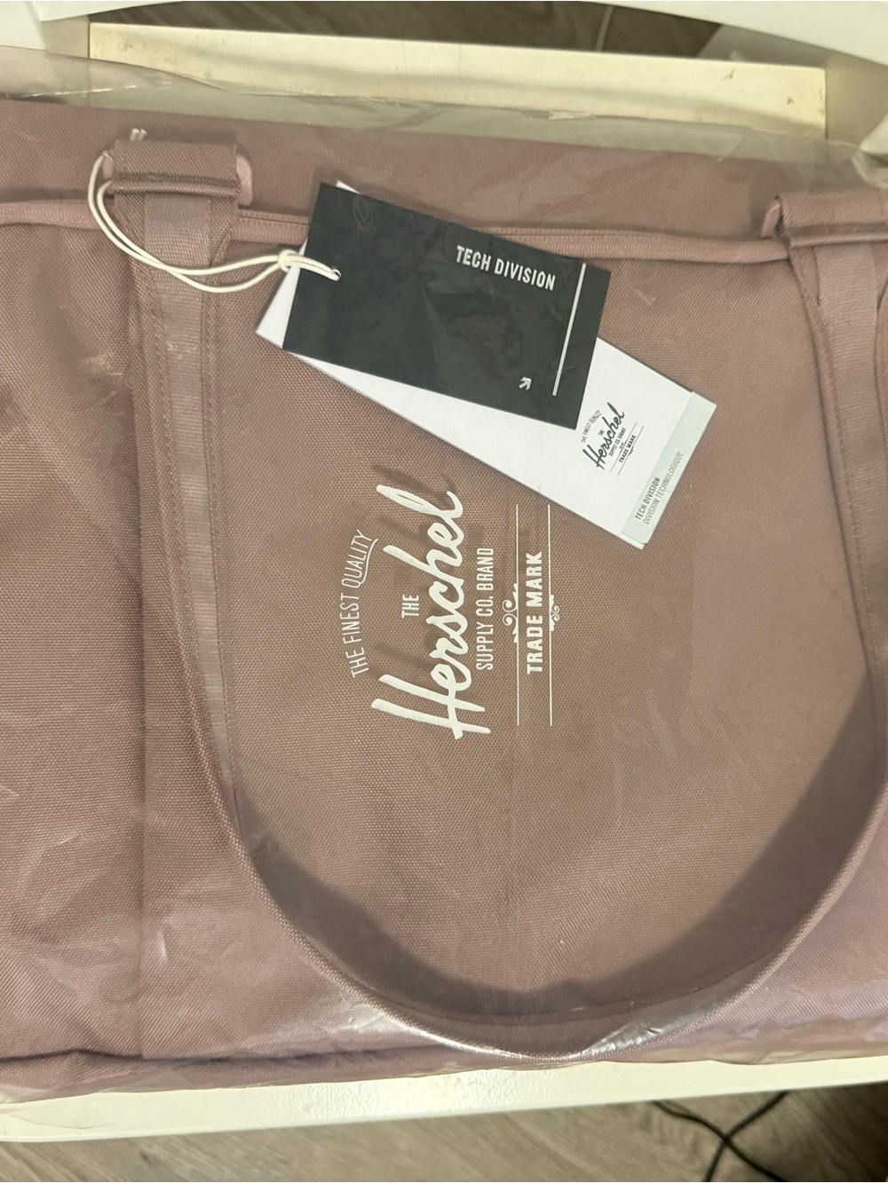 Herschel’s Tote Bag in Ash Rose